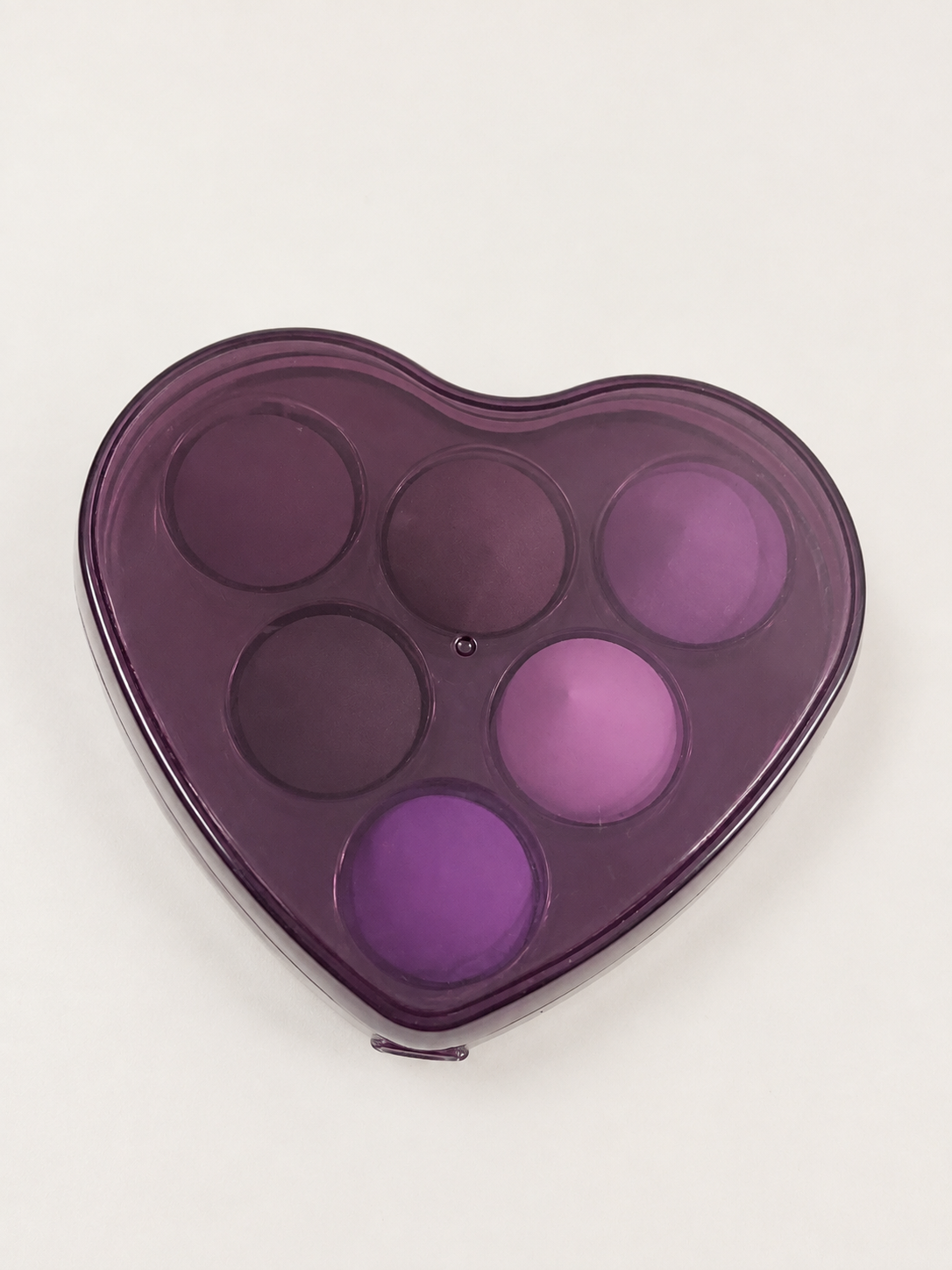 Heart-Shaped 6-Colour Eyeshadow Makeup Palette – Purple